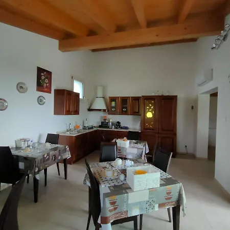 Corte Del Sole 招待所 明乔河畔的瓦雷奇奥